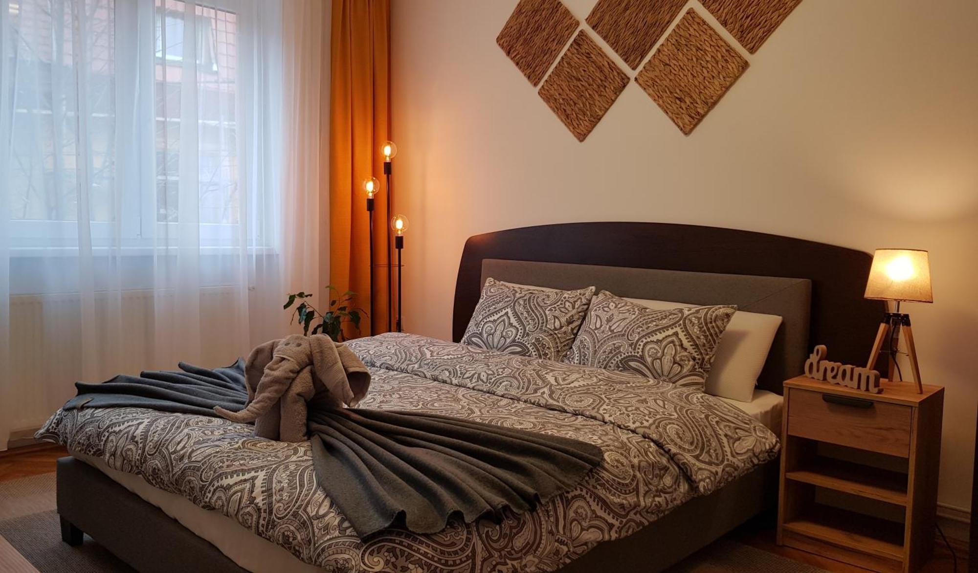 Tusmorez Central Apartment Târgu-Mureş Екстериор снимка